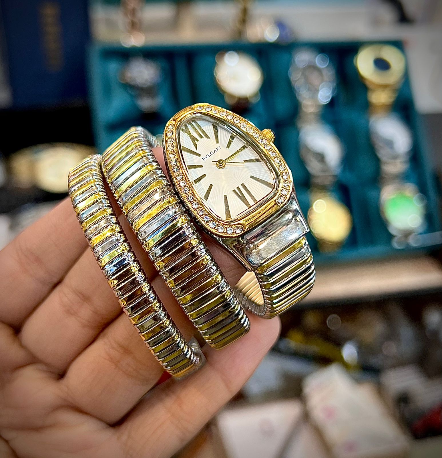 BVLGARI Serpenti Snake Watch – Trending Women's Wrist Watch | 4 Colours