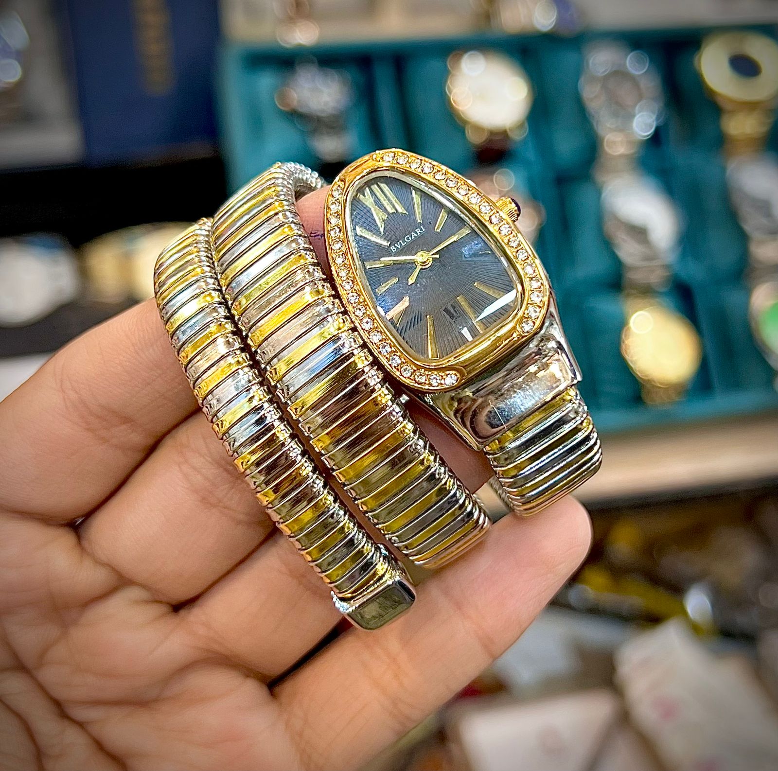 BVLGARI Serpenti Snake Watch – Trending Women's Wrist Watch | 4 Colours