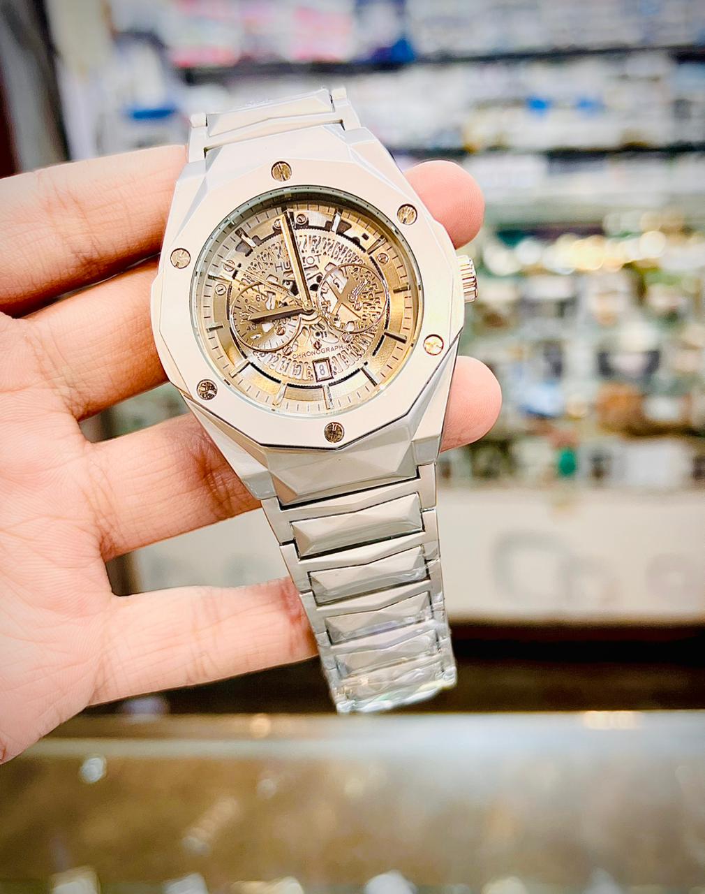 HUBLOT Trending Men's Watch – Date Working | Butterfly Lock | 5 Colours | With Box