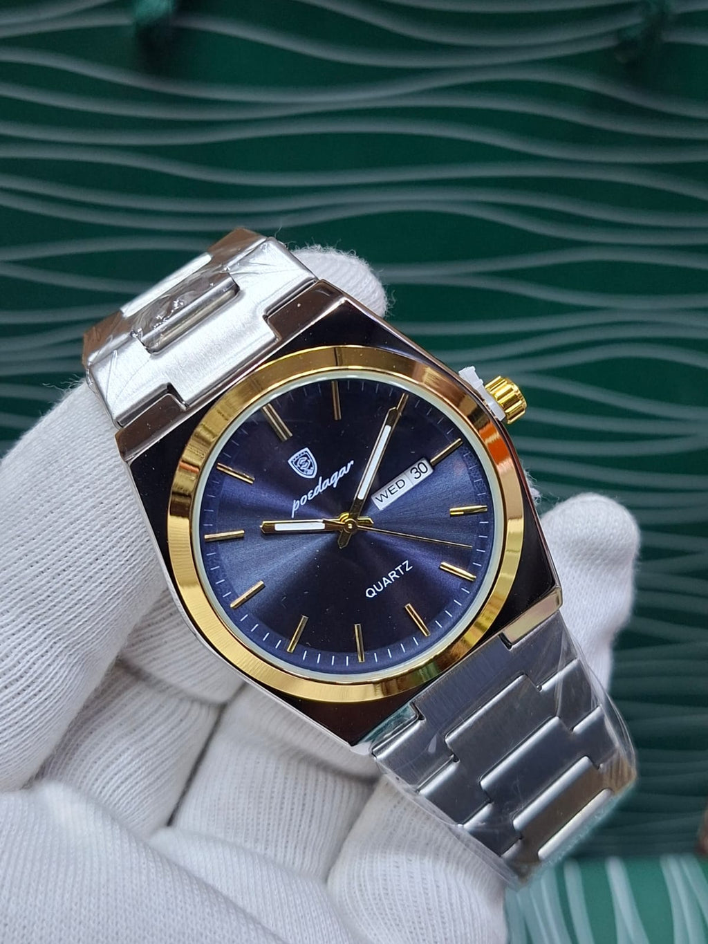 POEDAGAR – Quartz Movement | Day & Date | Butterfly Master Lock | Premium Quality